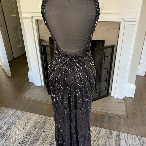 JS collection like new formal gown Size 2 - Picture 3 of 3